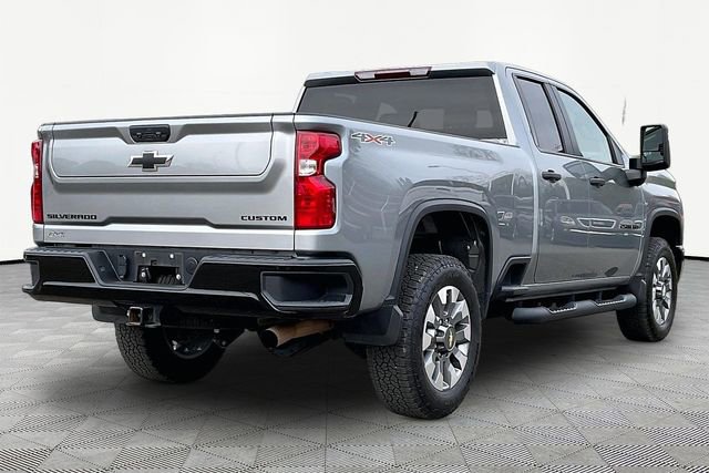 Used 2024 Chevrolet Silverado 2500 Custom w/ Custom Convenience Package image 5