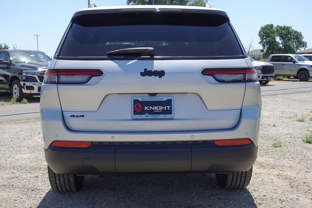 New 2025 Jeep Grand Cherokee L Altitude image 7