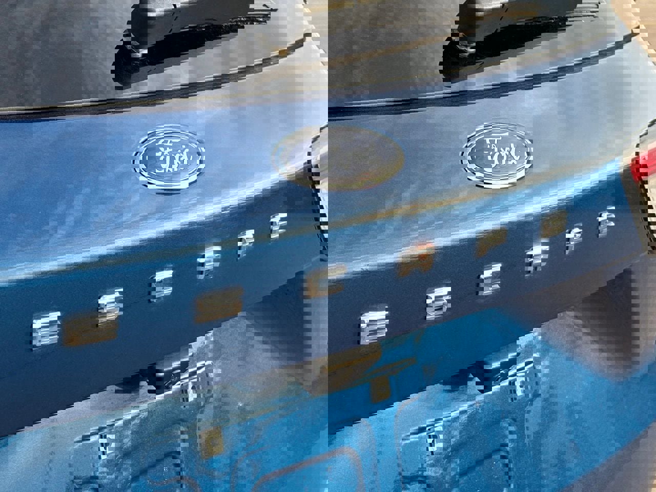 Used 2022 Ford Escape SE FWD image 6