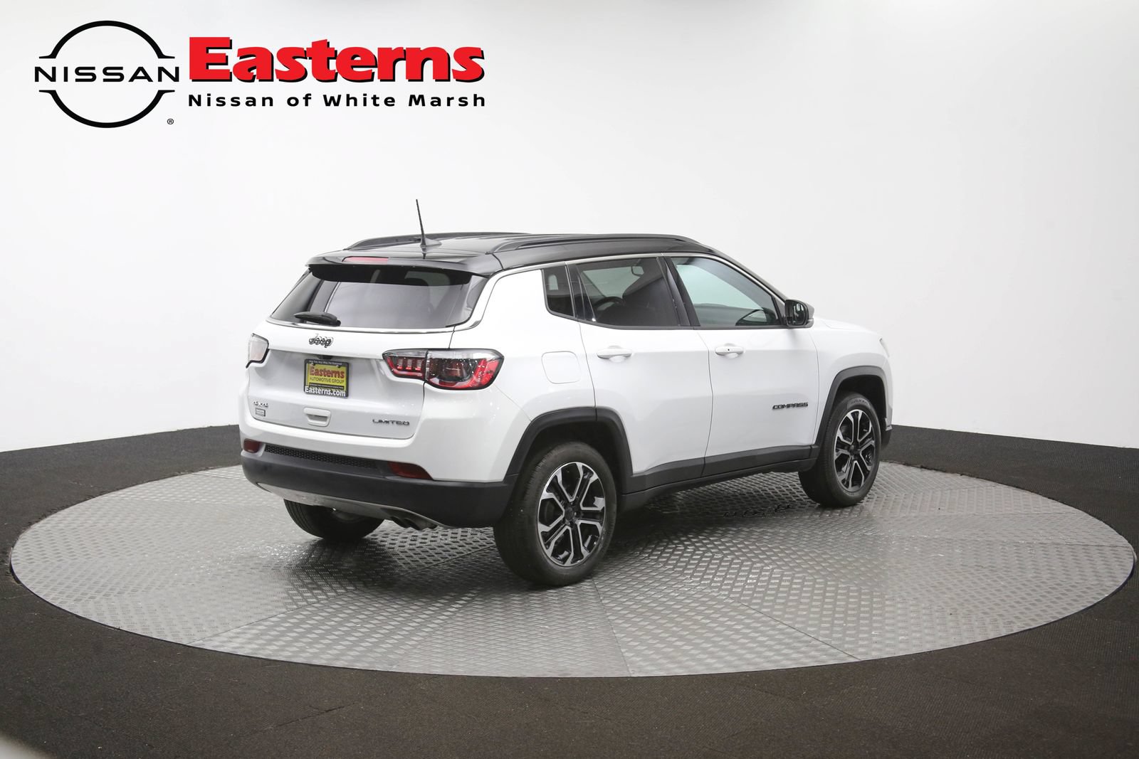 Used 2022 Jeep Compass Limited AWD/4WD image 40
