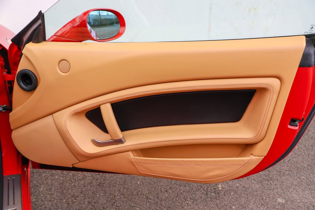 Used 2010 Ferrari California image 61