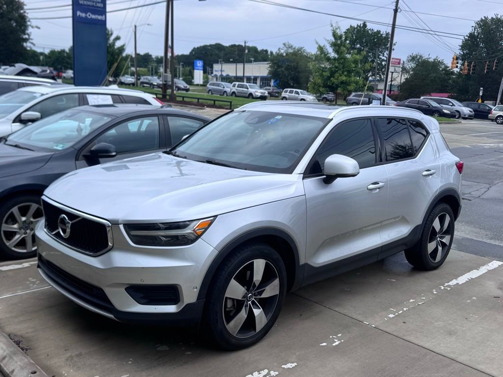 Used 2019 Volvo XC40 T5 Momentum AWD/4WD image 4