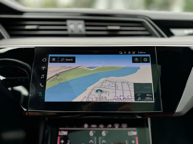 Used 2023 Audi e-tron S Prestige image 20