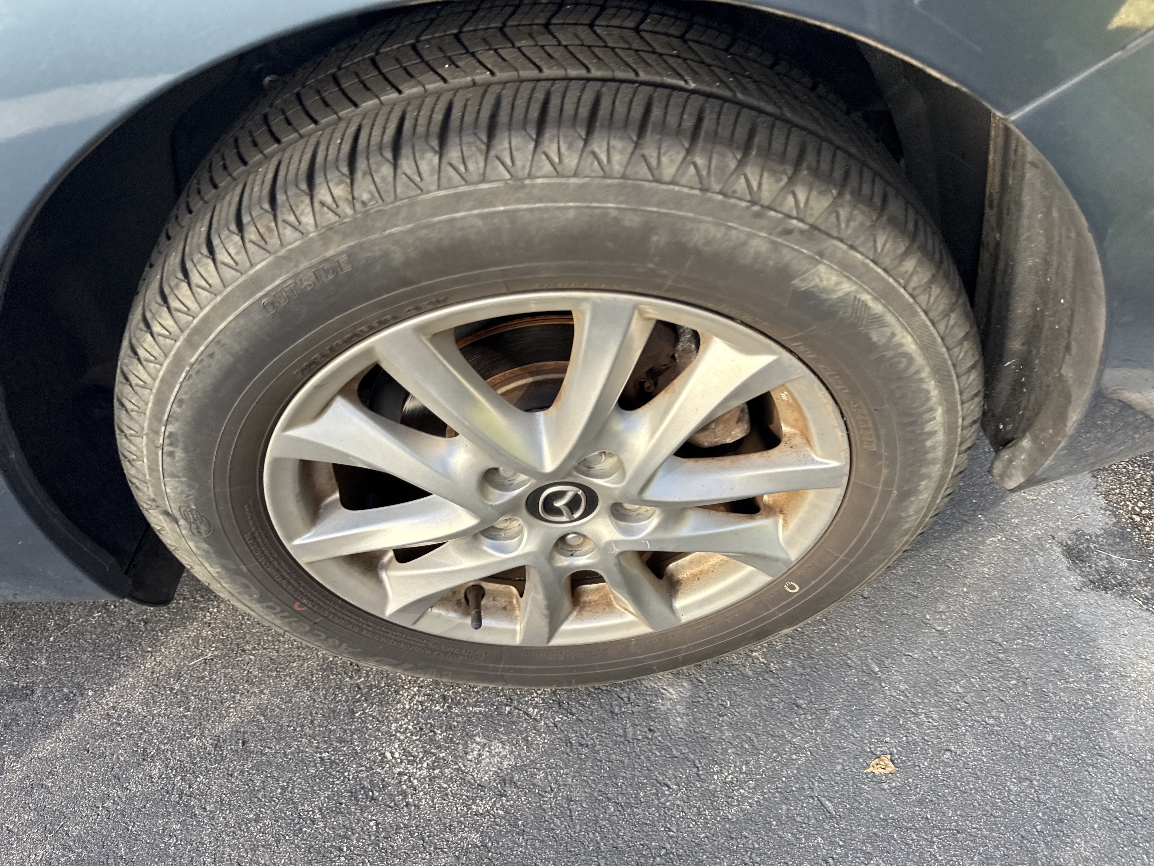 Used 2016 MAZDA MAZDA3 i Sport w/ Preferred Equipment Package FWD image 2