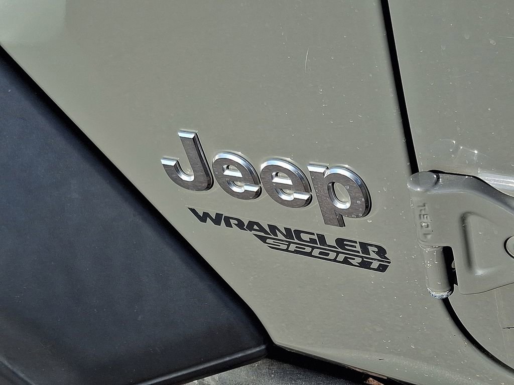 Used 2021 Jeep Wrangler Sport image 28