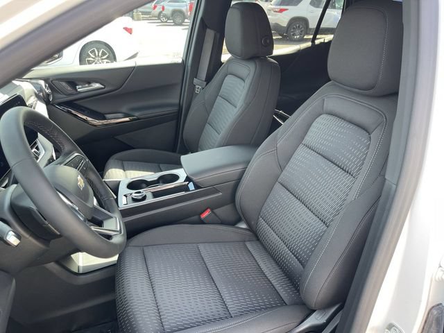 New 2027 Chevrolet Equinox LT w/ LPO, Floor Liner Package FWD image 11