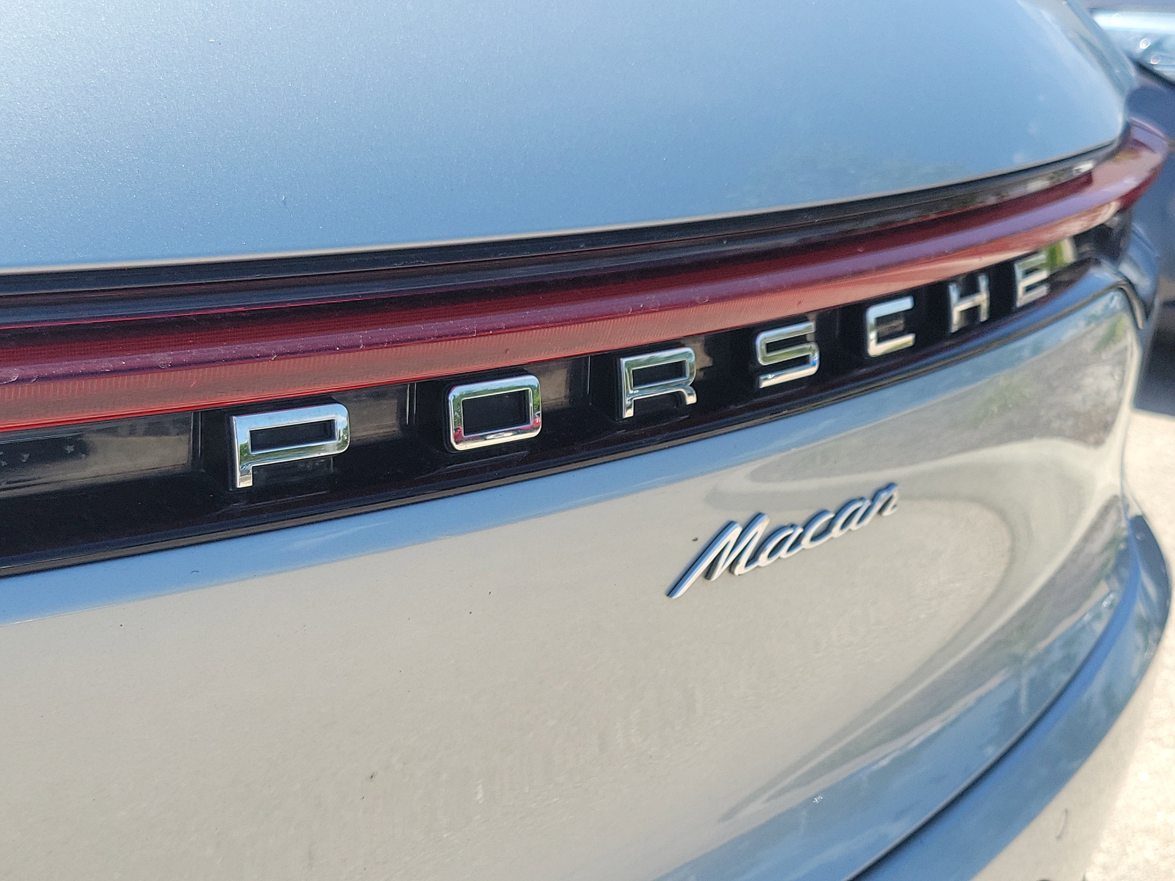 Used 2019 Porsche Macan AWD/4WD image 10
