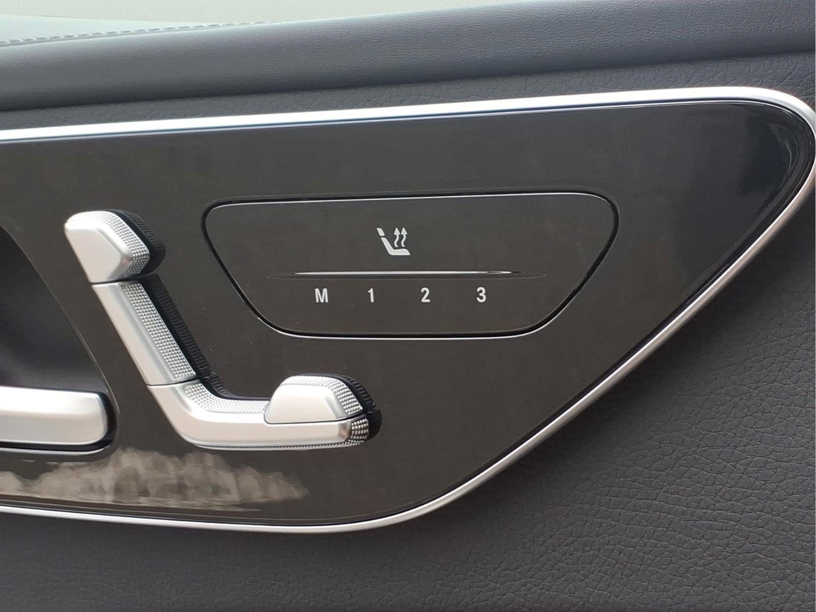 Certified 2022 Mercedes-Benz C 300 4MATIC Sedan image 23