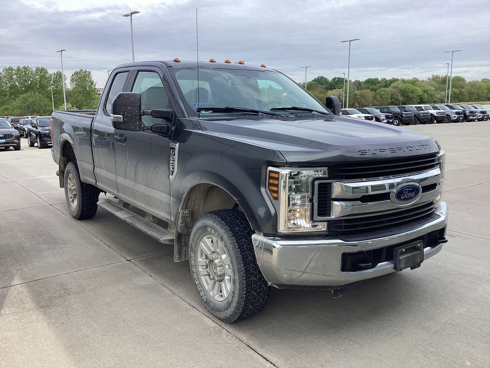 Used 2019 Ford F250 XL w/ STX Appearance Package AWD/4WD image 4
