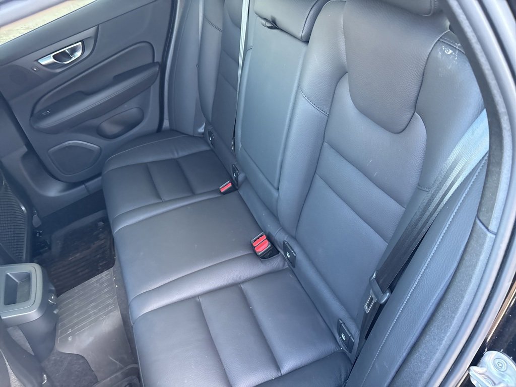 Certified 2024 Volvo V60 B5 Cross Country Plus w/ Protection Package Premier image 35