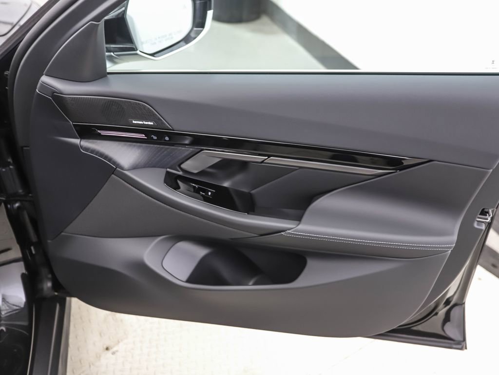 New 2026 BMW 530i xDrive image 28