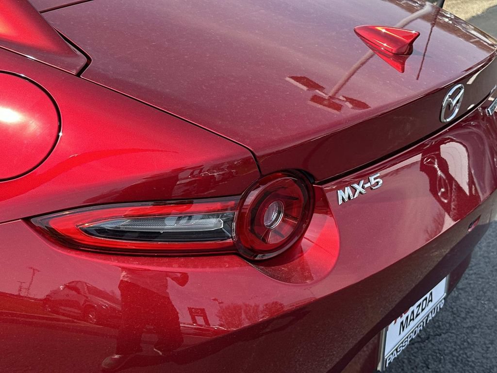 New 2026 MAZDA MX-5 Miata RF Grand Touring RWD image 9