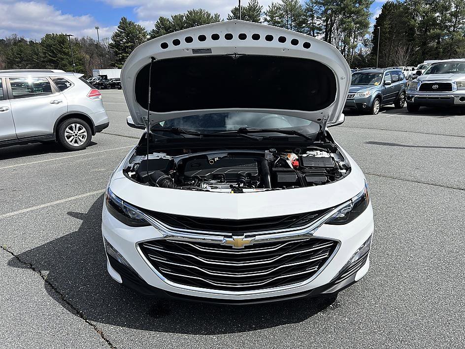 Used 2023 Chevrolet Malibu LT image 9