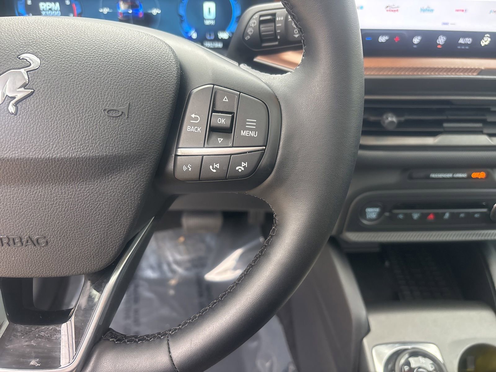 Used 2025 Ford Bronco Sport Outer Banks w/ Outer Banks Tech Package+ AWD/4WD image 19