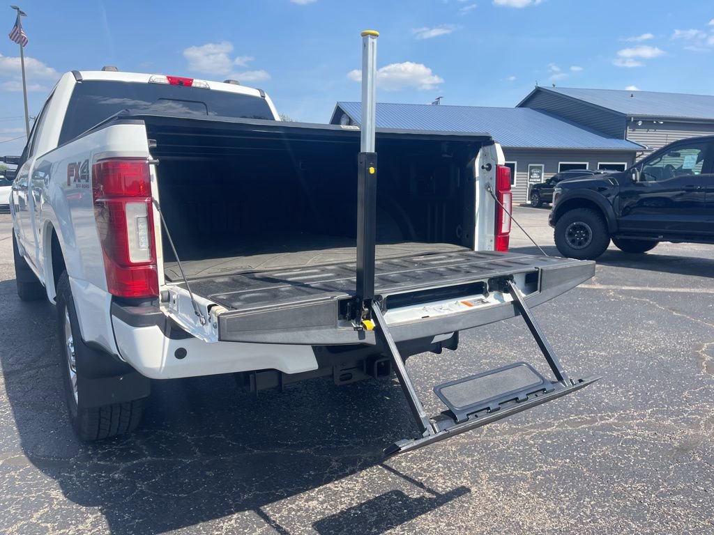 Used 2020 Ford F250 Platinum AWD/4WD image 8