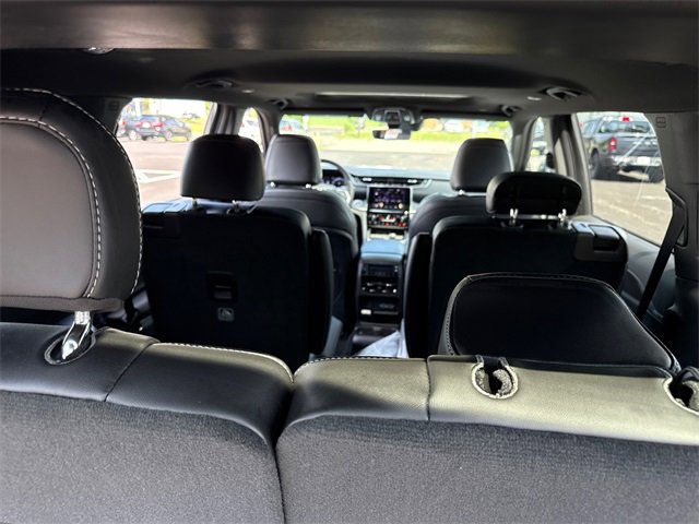 New 2025 Jeep Grand Cherokee L Altitude image 32