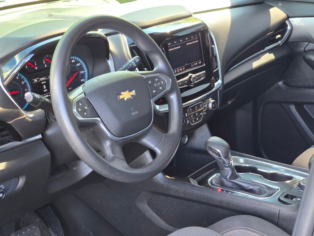 Certified 2021 Chevrolet Traverse LS FWD image 24