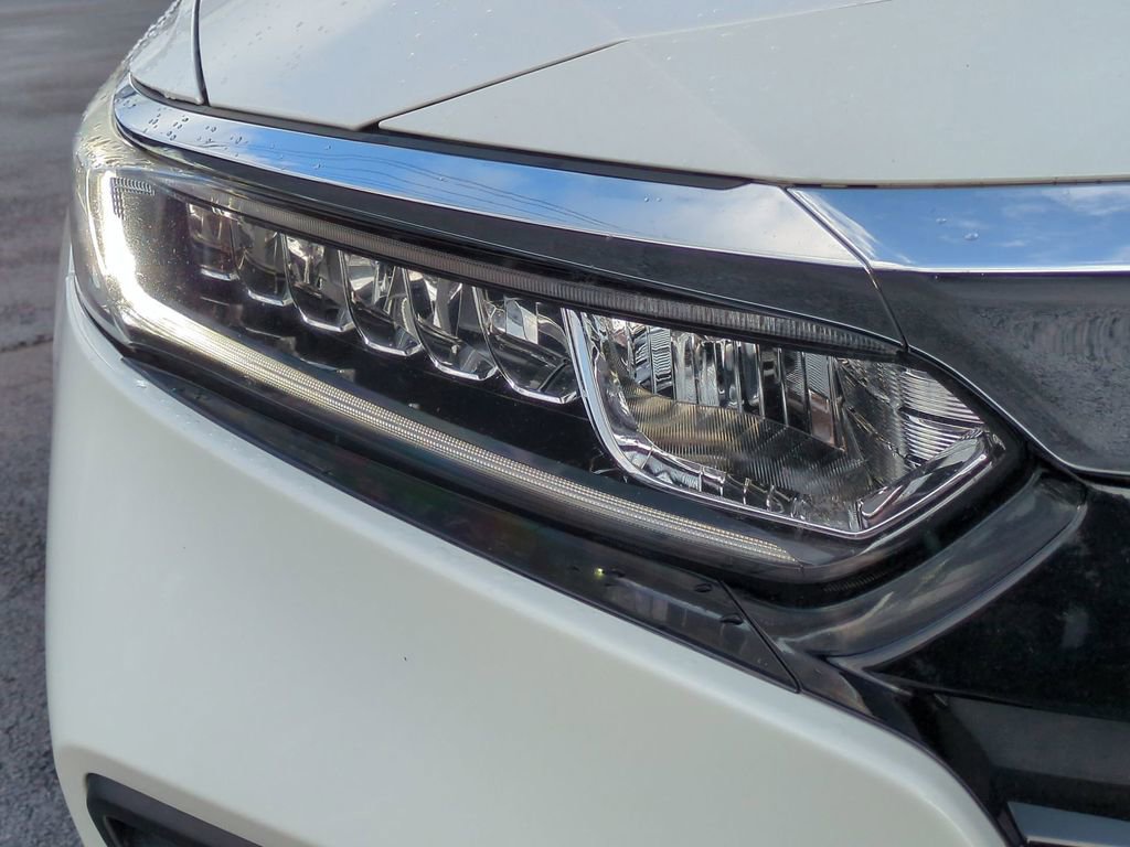 Used 2019 Honda Accord LX image 9