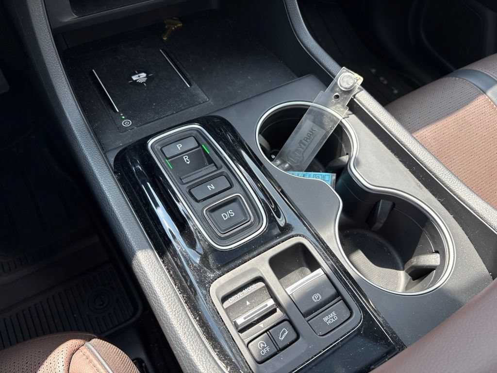 Used 2025 Honda Pilot Elite image 26