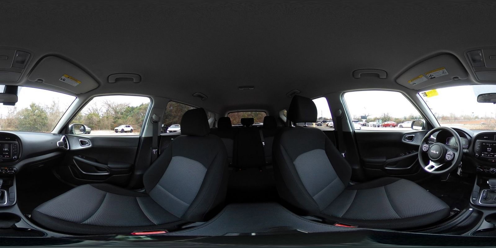 Used 2025 Kia Soul LX w/ LX Technology Package image 37