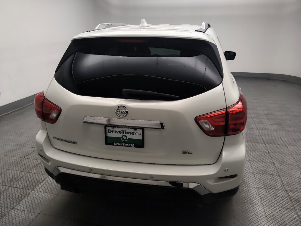 Used 2019 Nissan Pathfinder SL FWD image 7