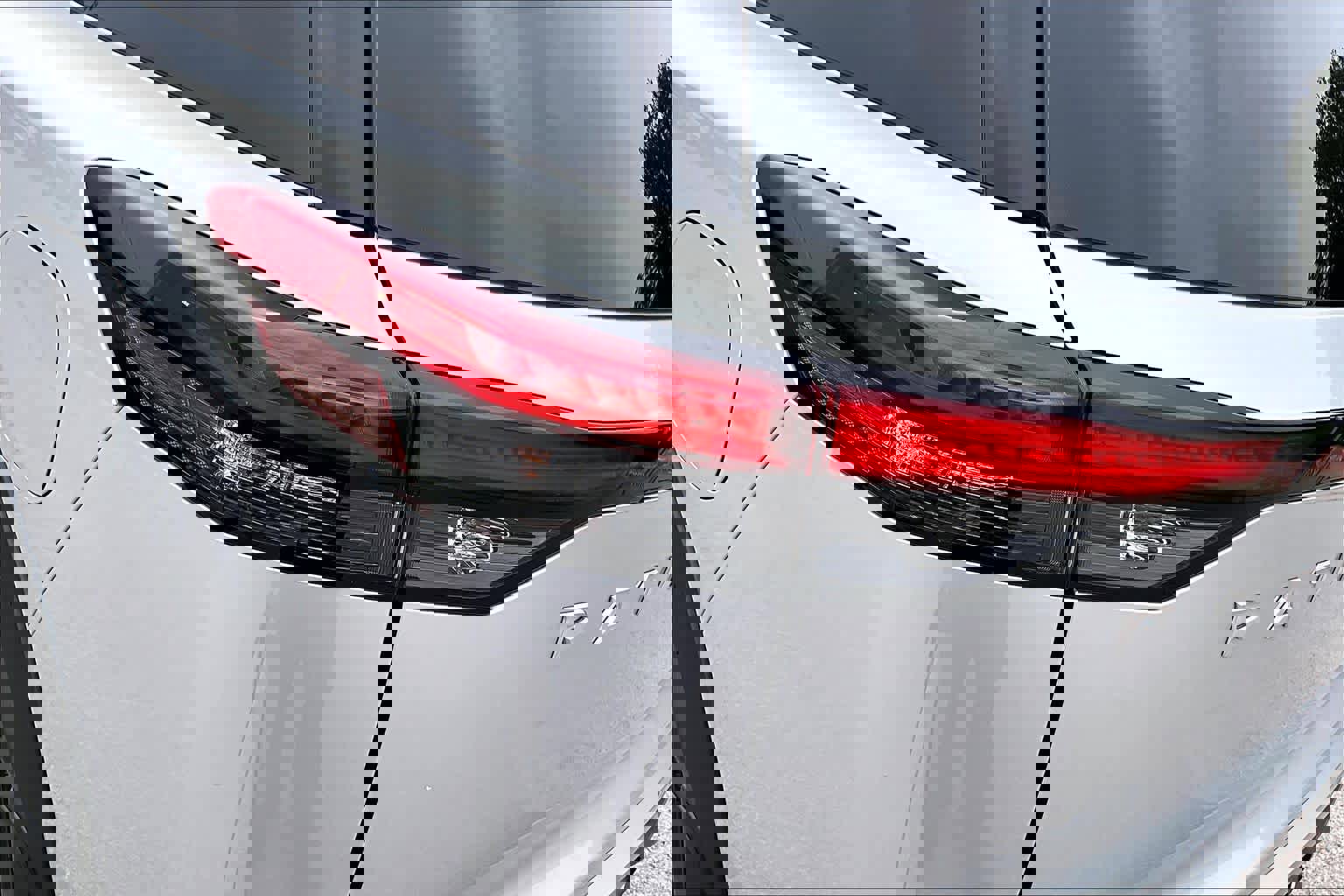 Certified 2025 Nissan Pathfinder Platinum w/ Cargo Package FWD image 29