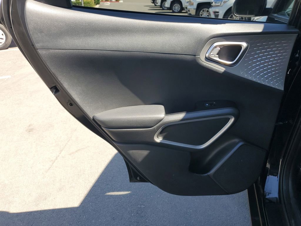 Used 2023 Kia Soul S image 14