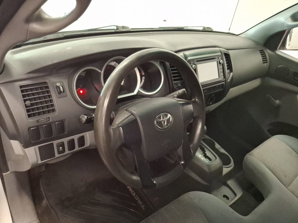 Used 2014 Toyota Tacoma 2WD Regular Cab image 15