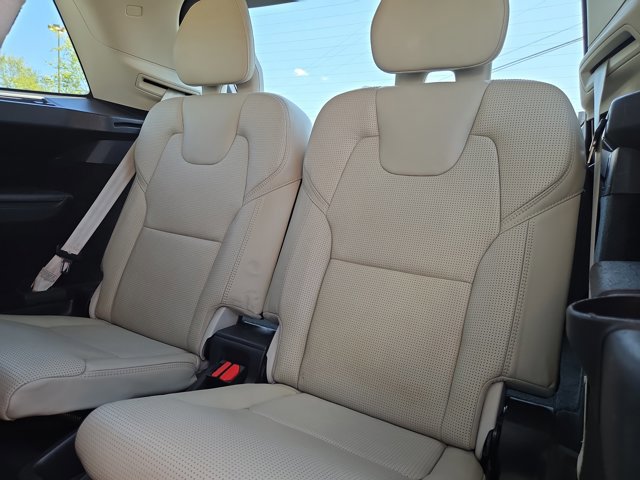 Used 2019 Volvo XC90 T8 Inscription w/ Advanced Package AWD/4WD image 13