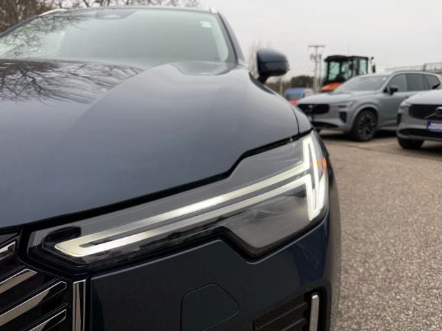 New 2026 Volvo XC90 B6 Plus w/ Protection Package Premier AWD/4WD image 9