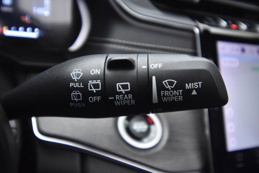 Used 2023 Jeep Grand Cherokee L Overland AWD/4WD image 36