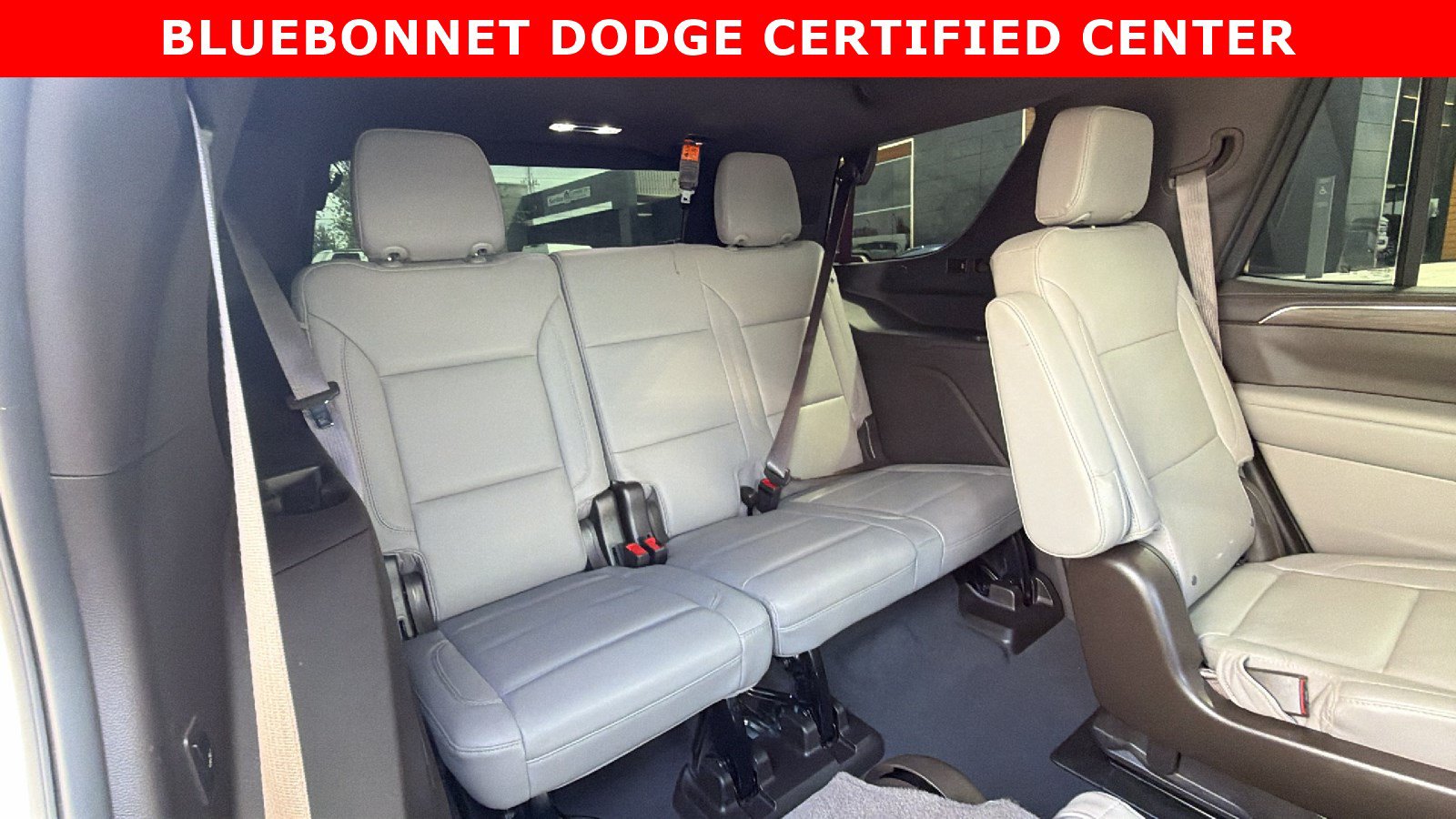 Used 2023 Chevrolet Tahoe Z71 w/ Z71 Off-Road Package AWD/4WD image 20