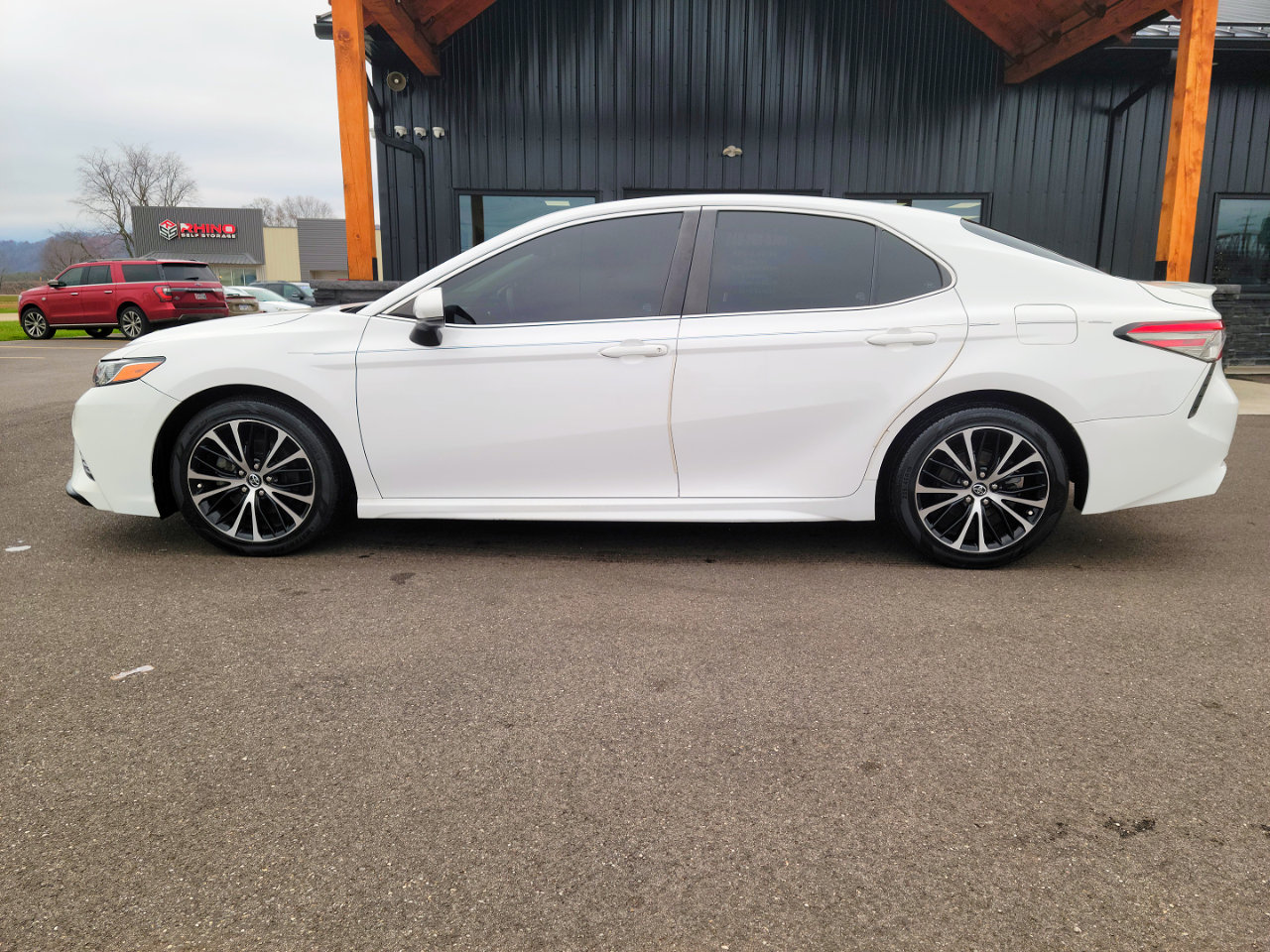 Used 2018 Toyota Camry SE image 21