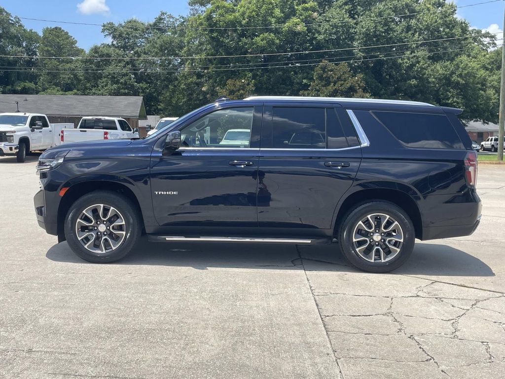 Certified 2022 Chevrolet Tahoe LT w/ Luxury Package AWD/4WD image 2