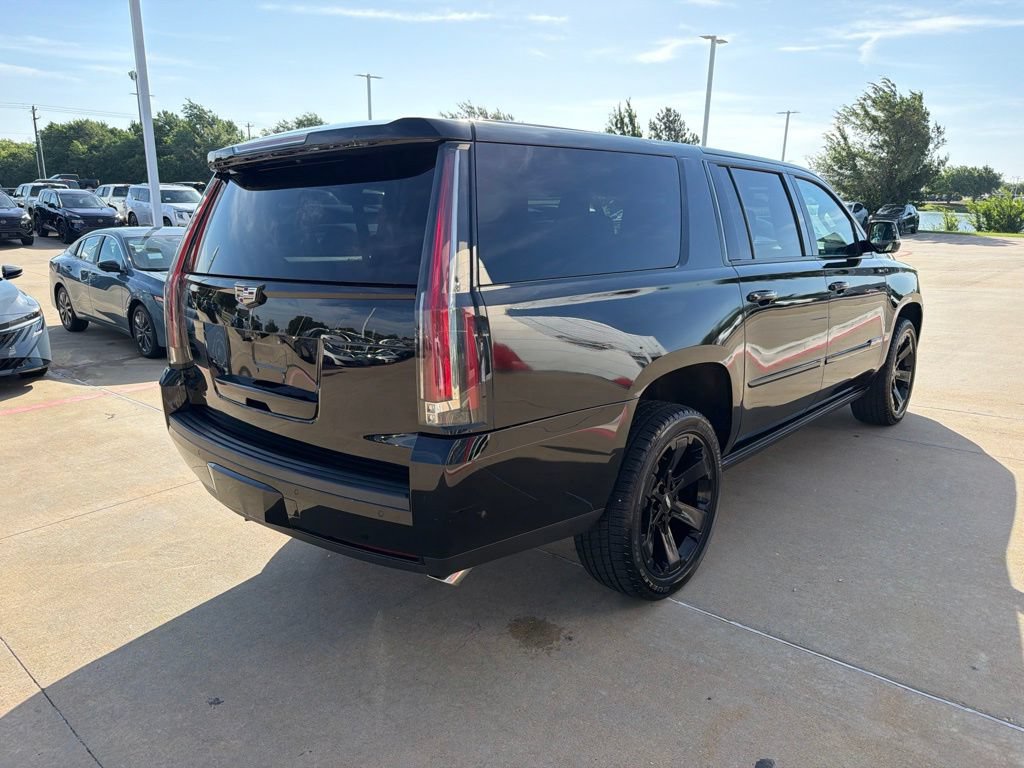 Used 2019 Cadillac Escalade ESV Platinum w/ Escalade Sport Edition AWD/4WD image 5