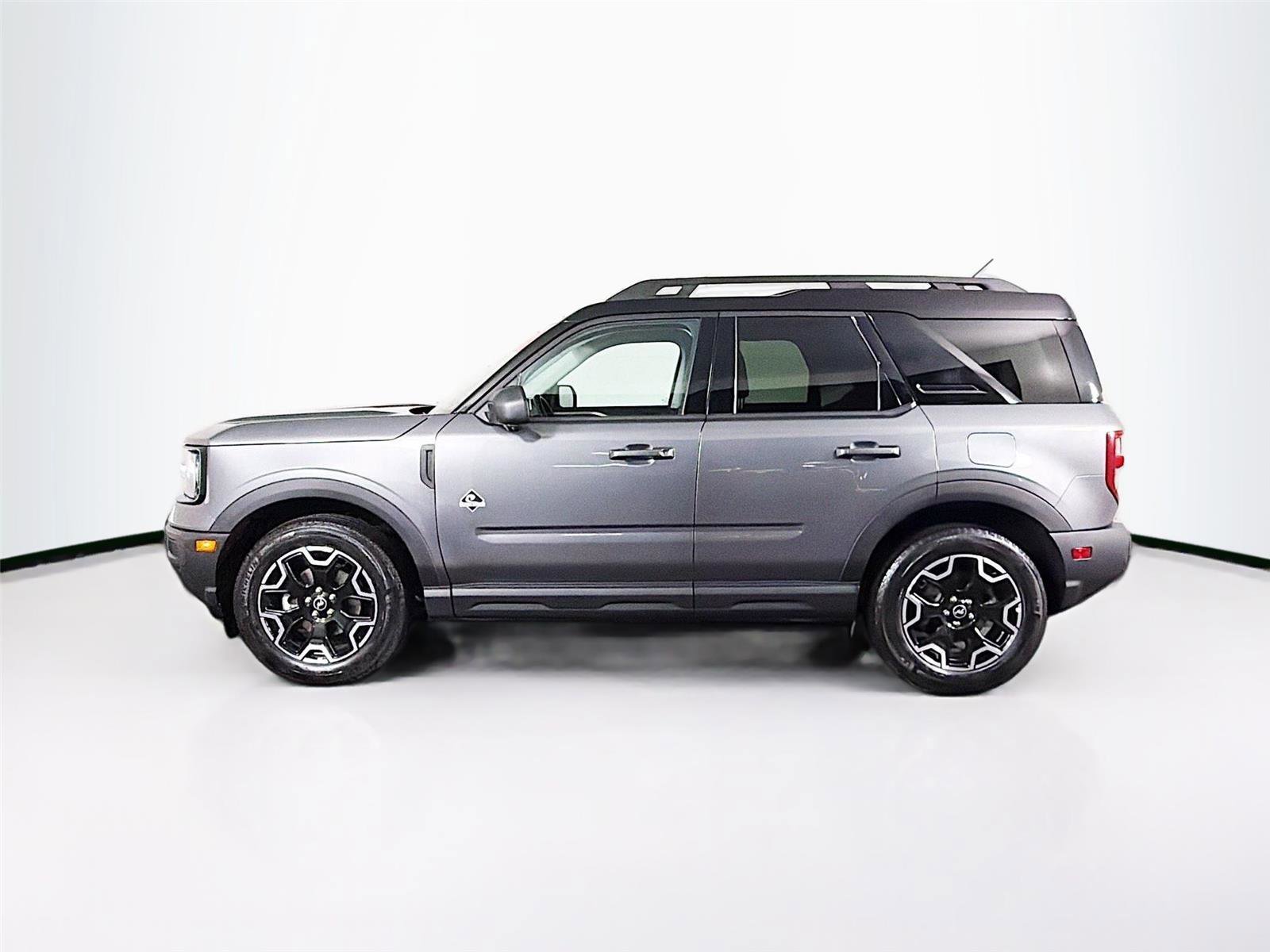 Used 2025 Ford Bronco Sport Outer Banks w/ Outer Banks Tech Package+ AWD/4WD image 4