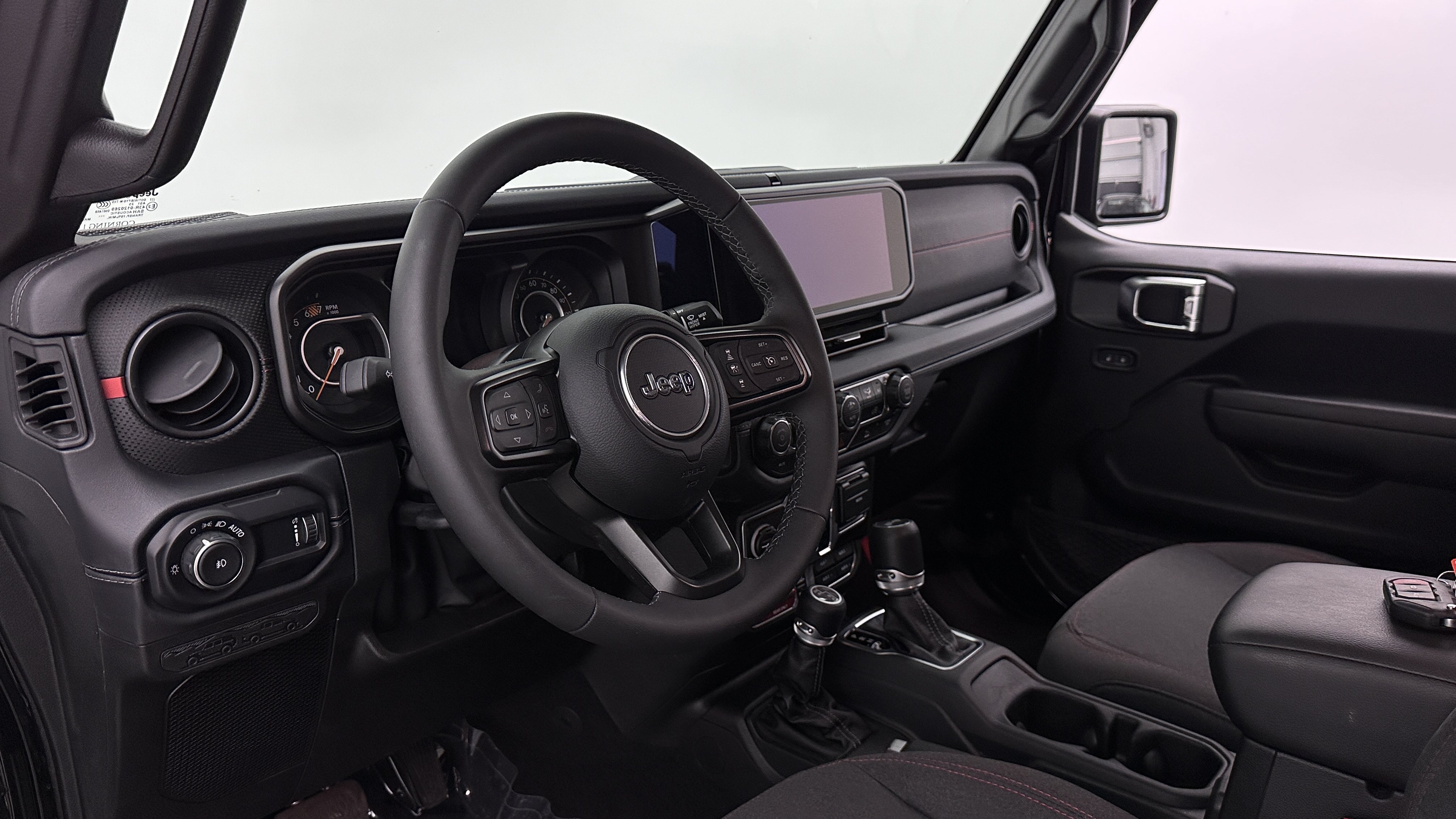 Used 2025 Jeep Wrangler Unlimited Rubicon AWD/4WD image 8
