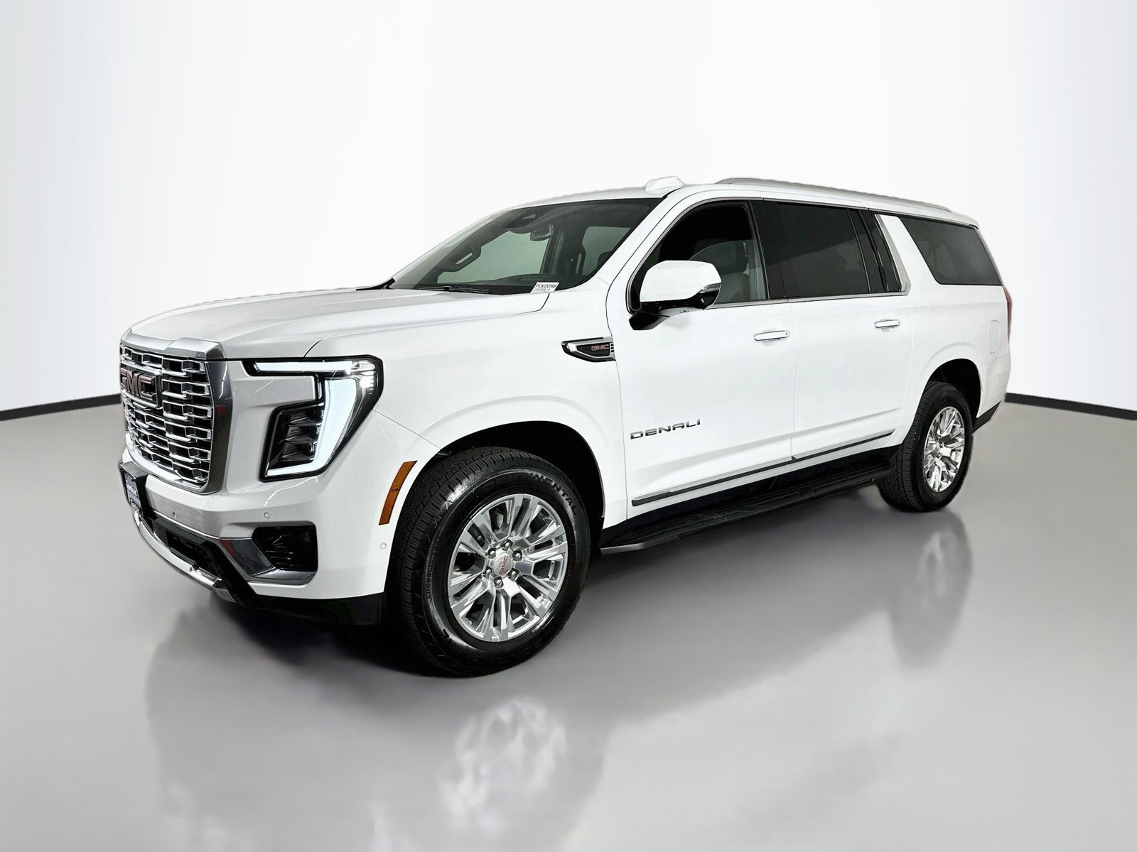 Used 2025 GMC Yukon XL Denali AWD/4WD image 4