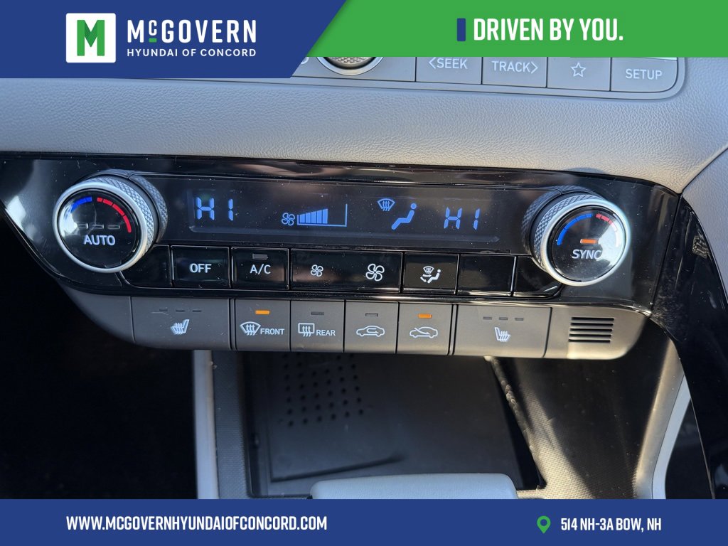 Used 2023 Hyundai Elantra SEL w/ Convenience Package image 18