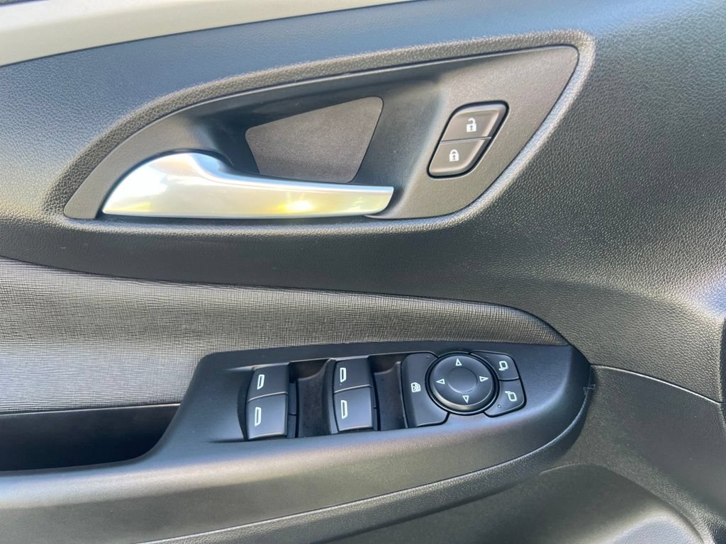 Used 2025 Buick Envista Preferred FWD image 26