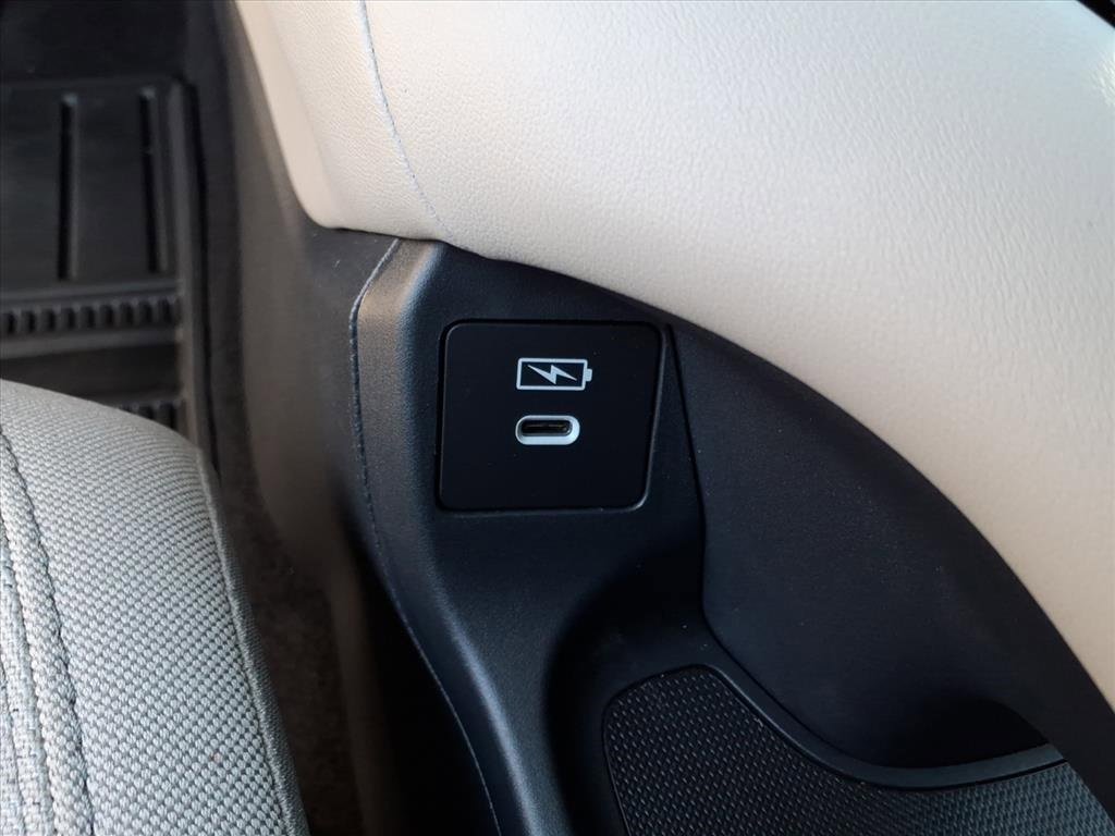 Used 2025 Honda HR-V LX image 11