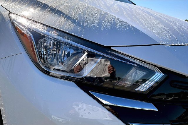 Used 2023 Nissan Versa SV FWD image 27