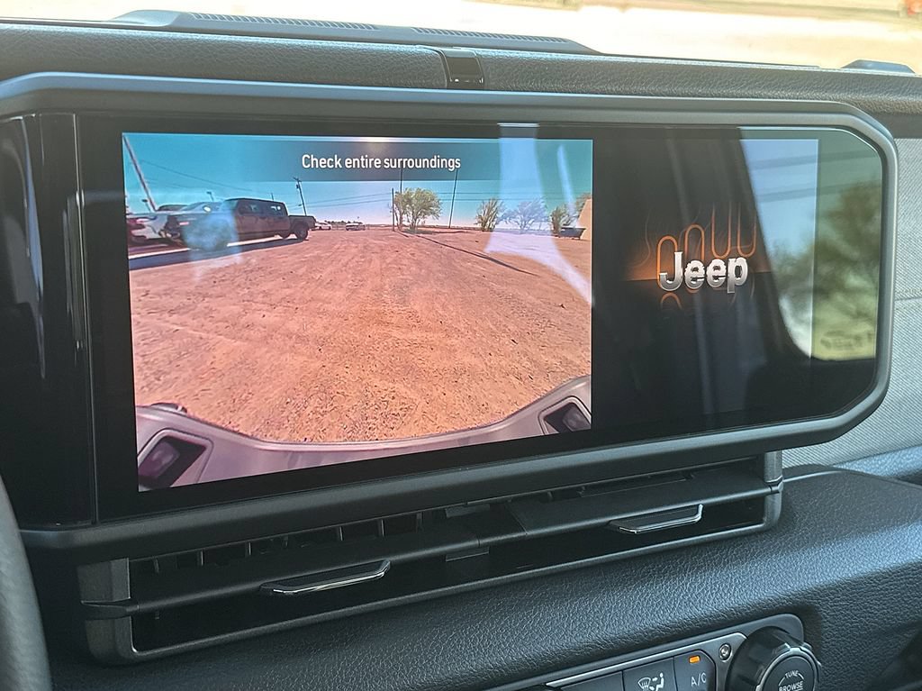 New 2026 Jeep Gladiator Sport AWD/4WD image 16