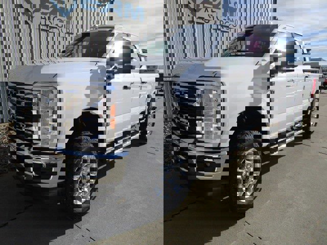 New 2026 Ford F250 XLT w/ Snow Plow/Camper Package