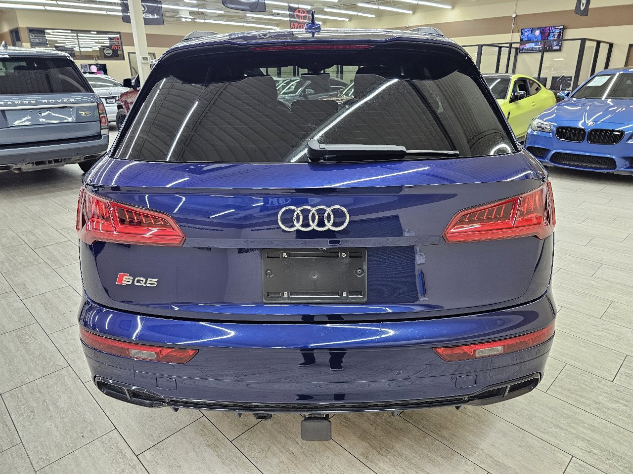 Used 2020 Audi SQ5 Prestige w/ Prestige Package image 8
