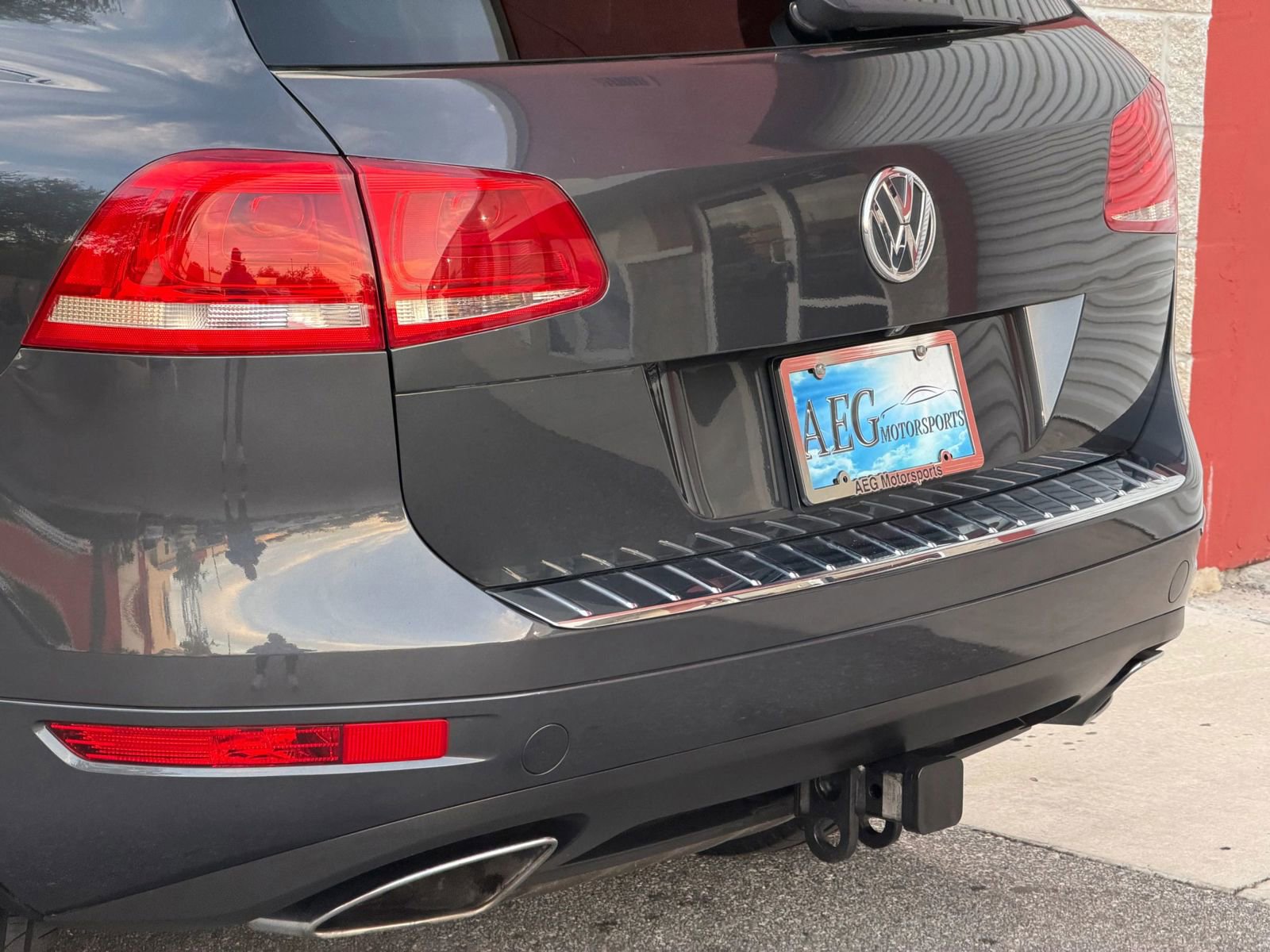 Used 2012 Volkswagen Touareg Sport AWD/4WD image 40