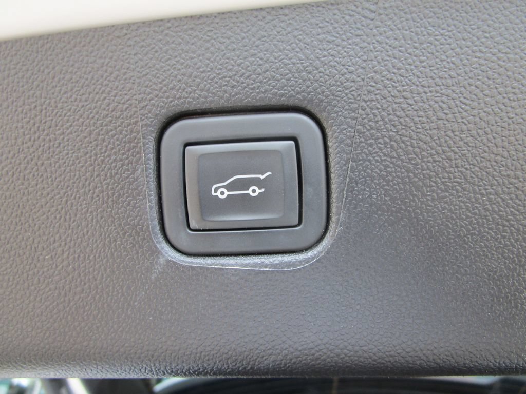 Used 2024 Chevrolet Blazer LT w/ Convenience Package FWD image 15