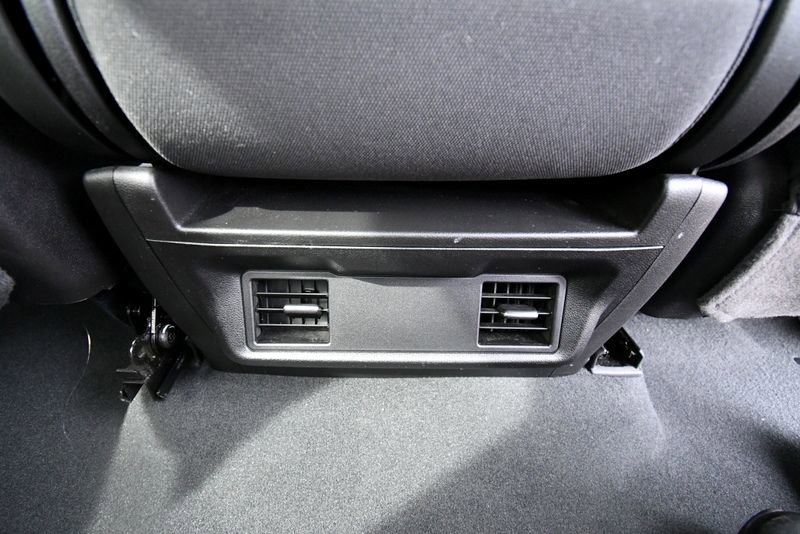 Used 2022 Chevrolet Silverado 1500 Custom AWD/4WD image 17