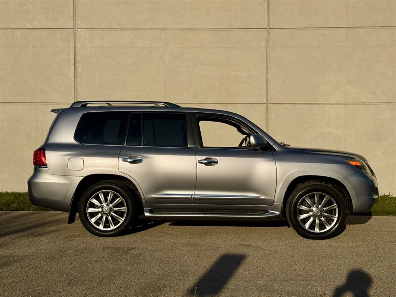 Used 2010 Lexus LX 570 4WD image 7