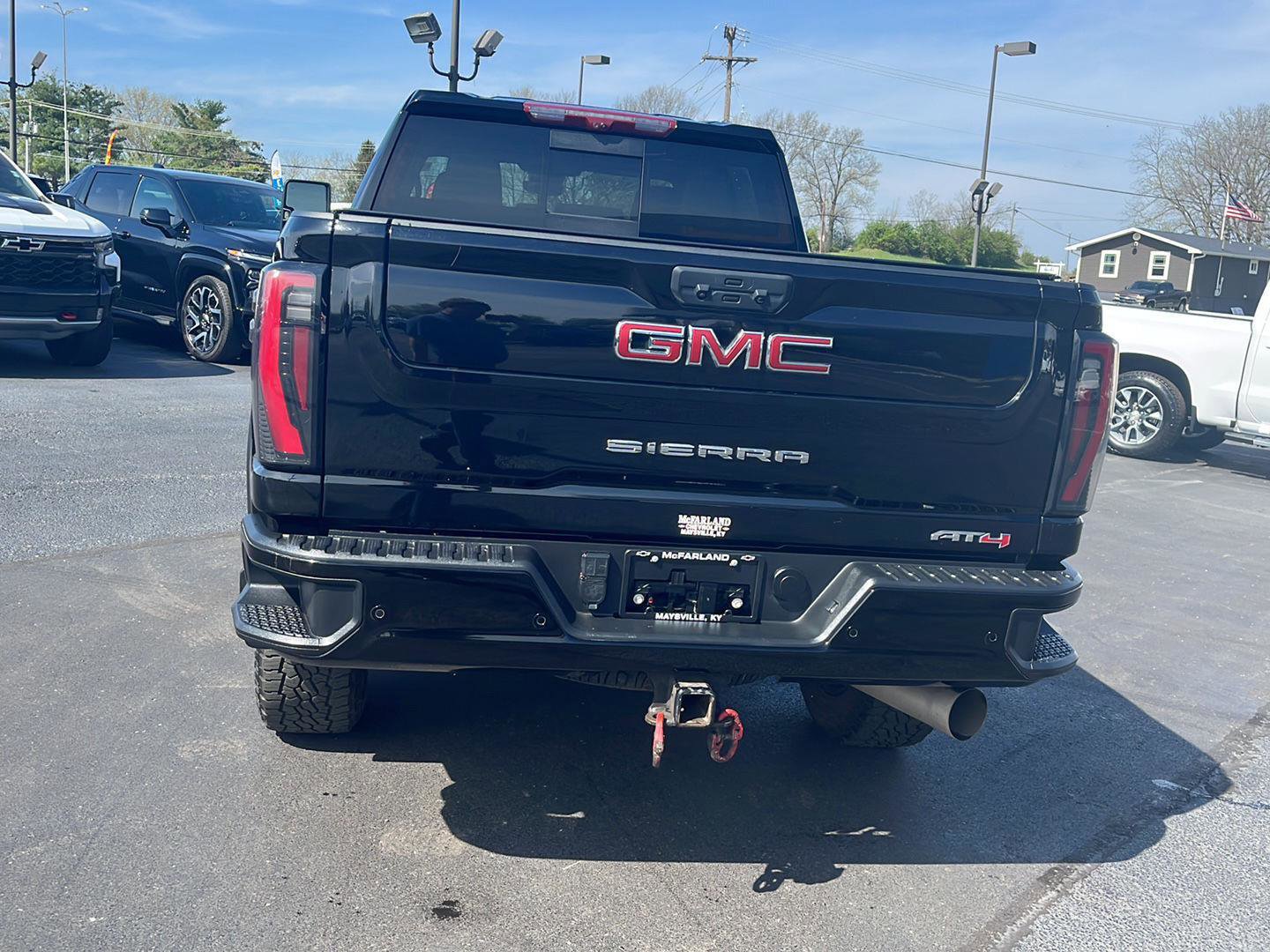 Used 2024 GMC Sierra 2500 AT4 w/ AT4 Premium Plus Package image 4